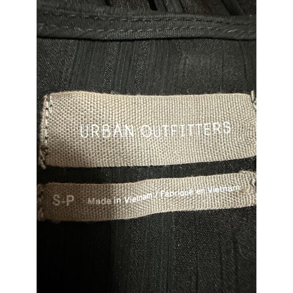 Urban Outfitters Black V-neck Short Sleeve Tiered Sheer Mini A-line Dress Size S - Picture 3 of 4